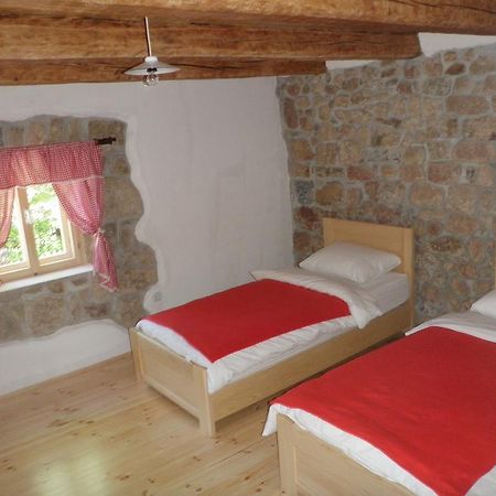 Holiday Home Rizvan City Brusane Ngoại thất bức ảnh